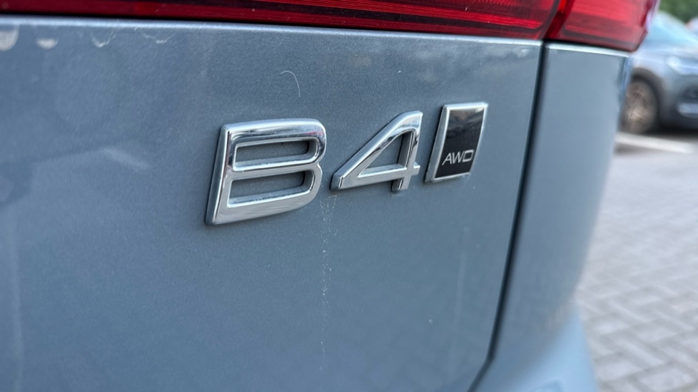 Used Volvo XC60 2023 for sale - 76635732: Photo 20