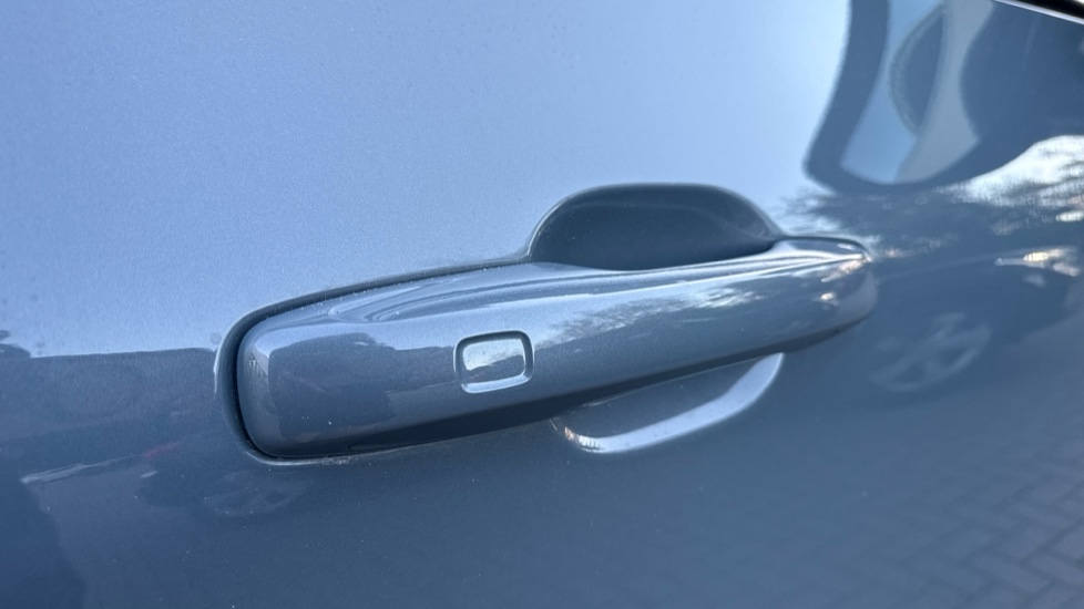 Used Volvo XC60 2023 for sale - 76635732: Photo 22