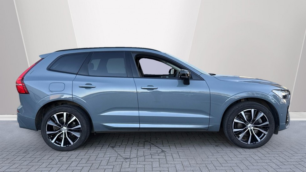 Used Volvo XC60 2023 for sale - 76635732: Photo 3