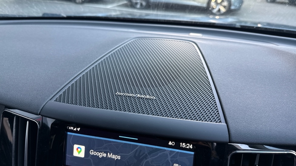 Used Volvo XC60 2023 for sale - 76635732: Photo 35