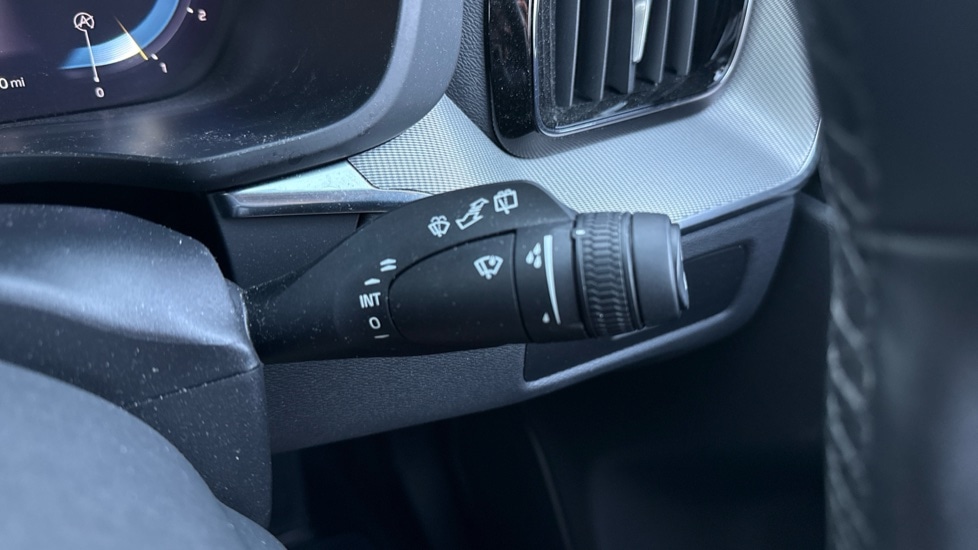 Used Volvo XC60 2023 for sale - 76635732: Photo 39