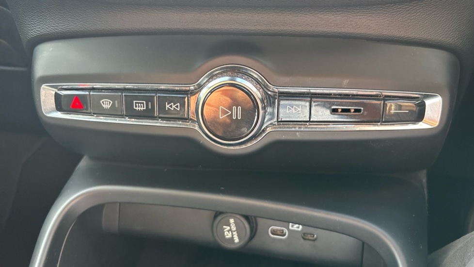 Used Volvo C40 2022 for sale - 76458965: Photo 24