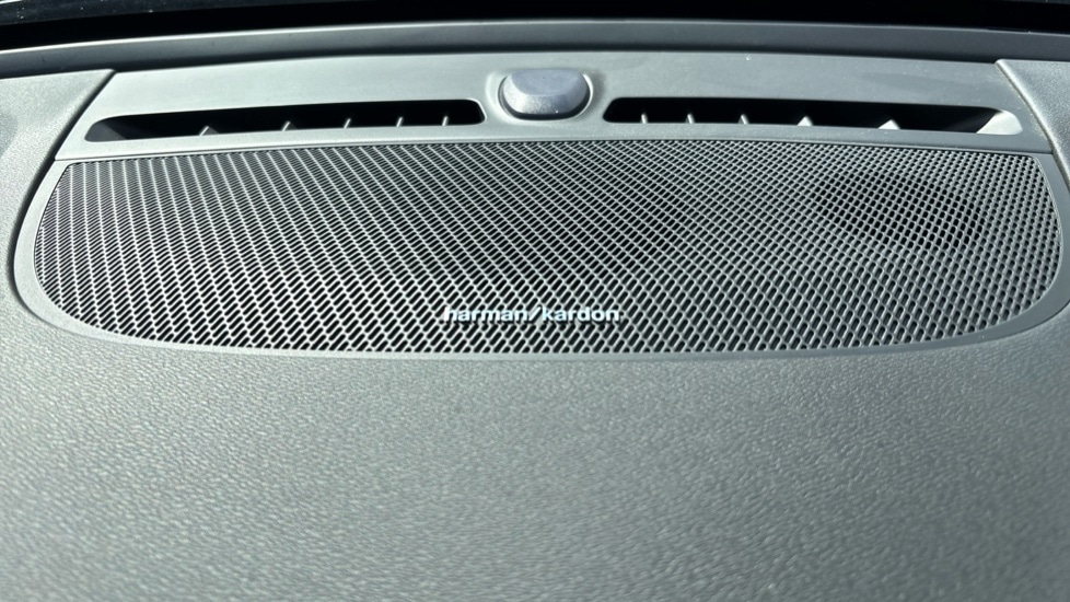 Used Volvo C40 2022 for sale - 76458965: Photo 30