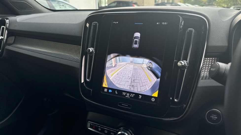 Used Volvo XC40 2025 for sale - 77102536: Photo 15