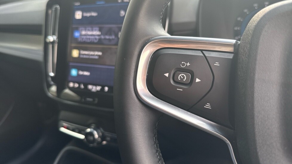 Used Volvo XC40 2025 for sale - 77102536: Photo 28