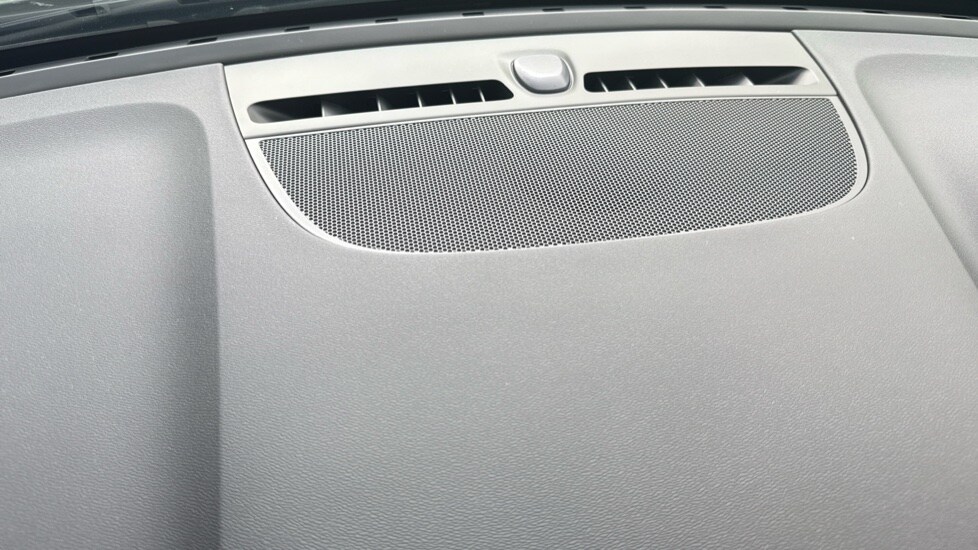 Used Volvo XC40 2025 for sale - 77102536: Photo 54