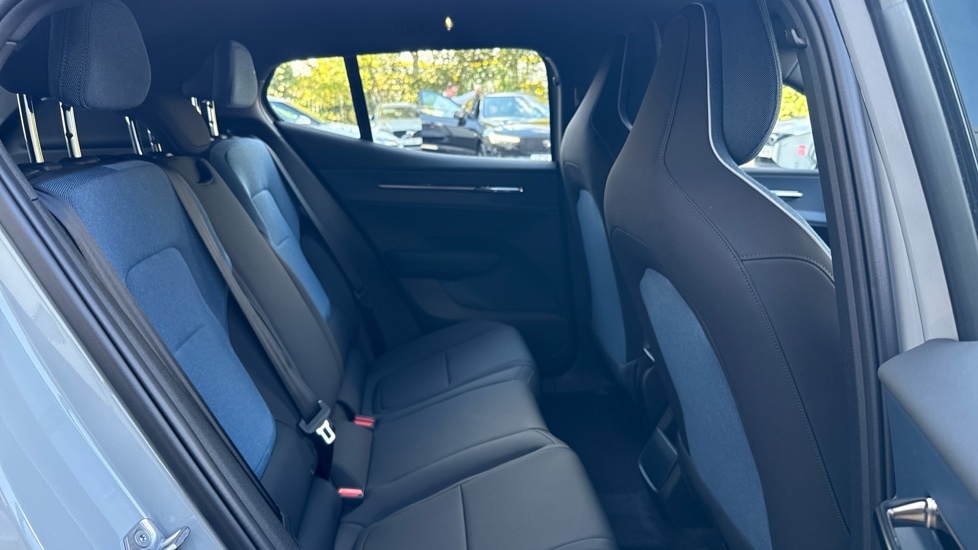 Used Volvo EX30 2025 for sale - 76033906: Photo 6