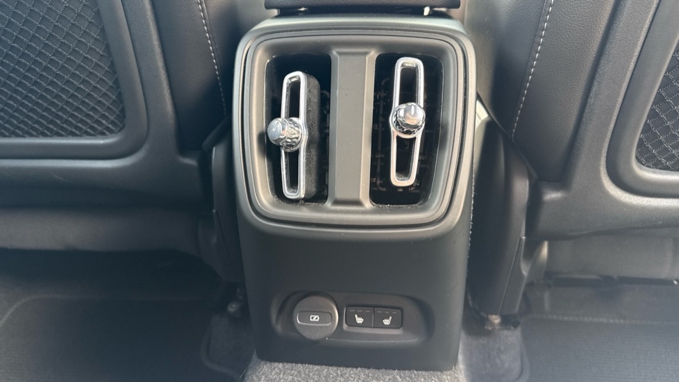 Used Volvo XC40 2021 for sale - 77885355: Photo 15