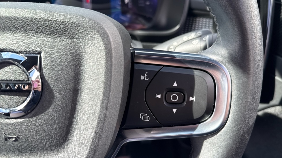 Used Volvo XC40 2021 for sale - 77885355: Photo 20