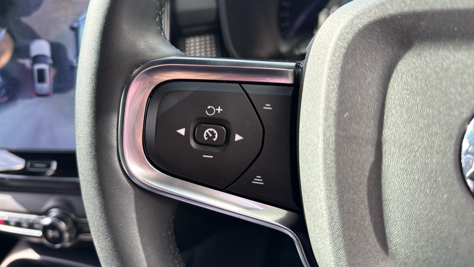 Used Volvo XC40 2021 for sale - 77885355: Photo 21