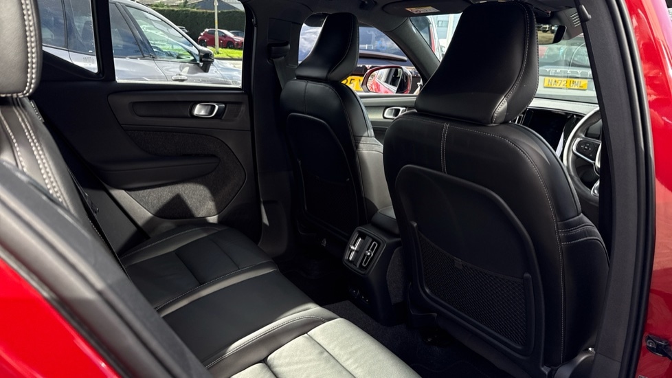 Used Volvo XC40 2021 for sale - 77885355: Photo 6