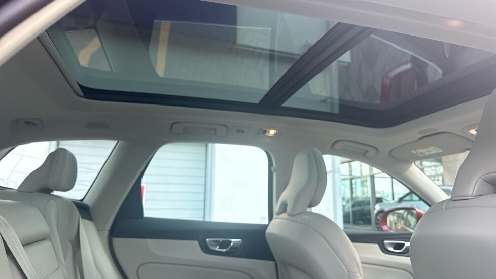 Used Volvo XC60 2021 for sale - 77799828: Photo 17