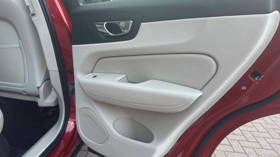 Used Volvo XC60 2021 for sale - 77799828: Photo 20