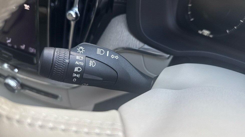 Used Volvo XC60 2021 for sale - 77799828: Photo 44