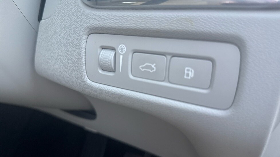 Used Volvo XC60 2021 for sale - 77799828: Photo 49