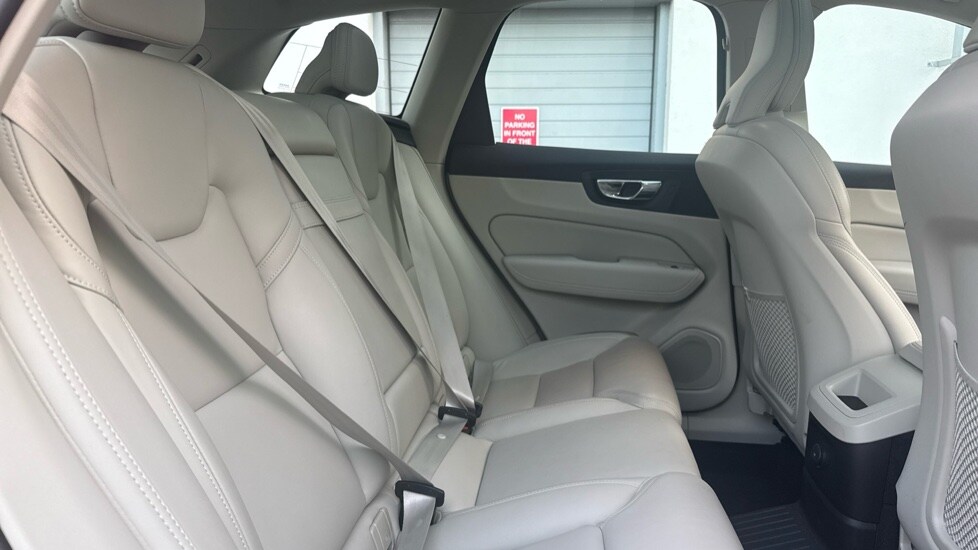 Used Volvo XC60 2021 for sale - 77799828: Photo 6