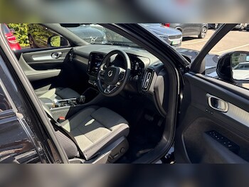 Used Volvo XC40 2022 for sale - 75472446: Photo