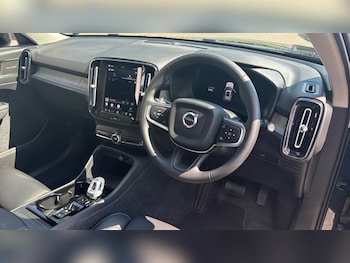 Used Volvo XC40 2026 for sale - 78656642: Photo