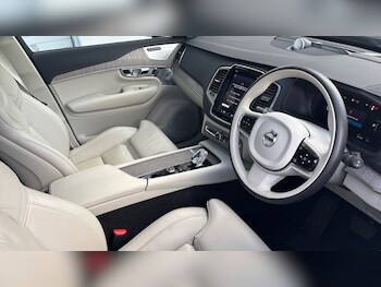 Used Volvo XC90 2022 for sale - 77581322: Photo