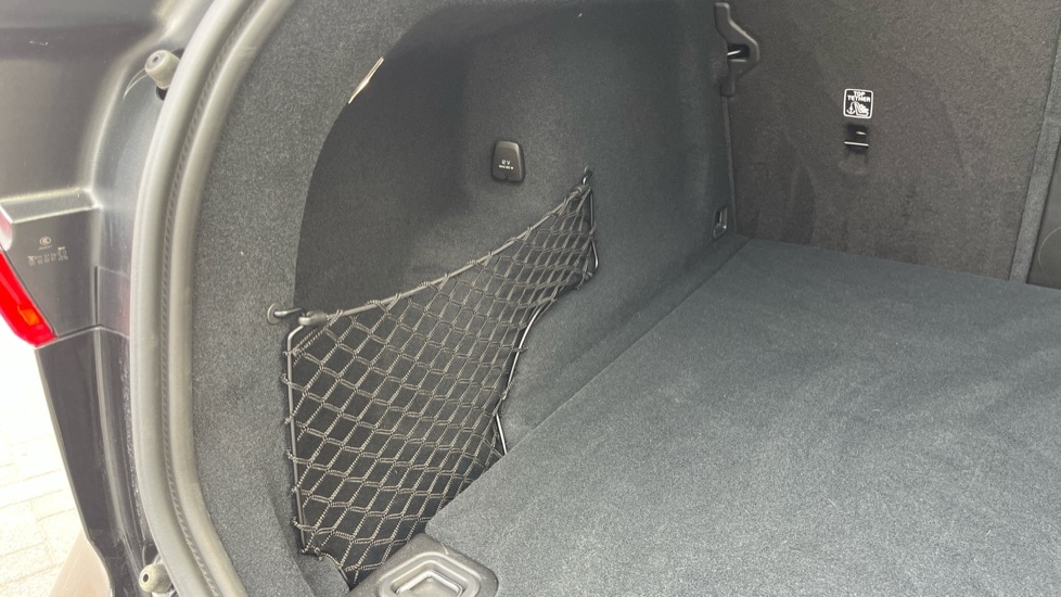 Used Volvo XC60 2024 for sale - 76602991: Photo 44