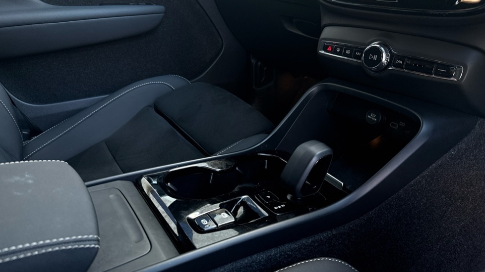 Used Volvo XC40 2024 for sale - 76669883: Photo 20