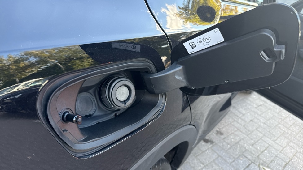 Used Volvo XC40 2024 for sale - 76669883: Photo 32