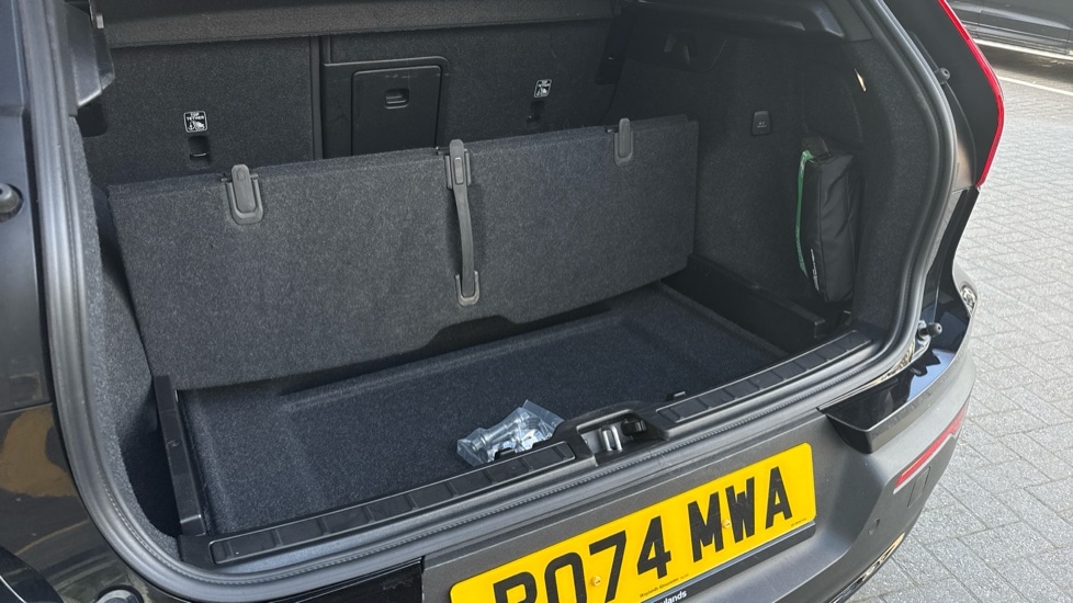 Used Volvo XC40 2024 for sale - 76669883: Photo 37