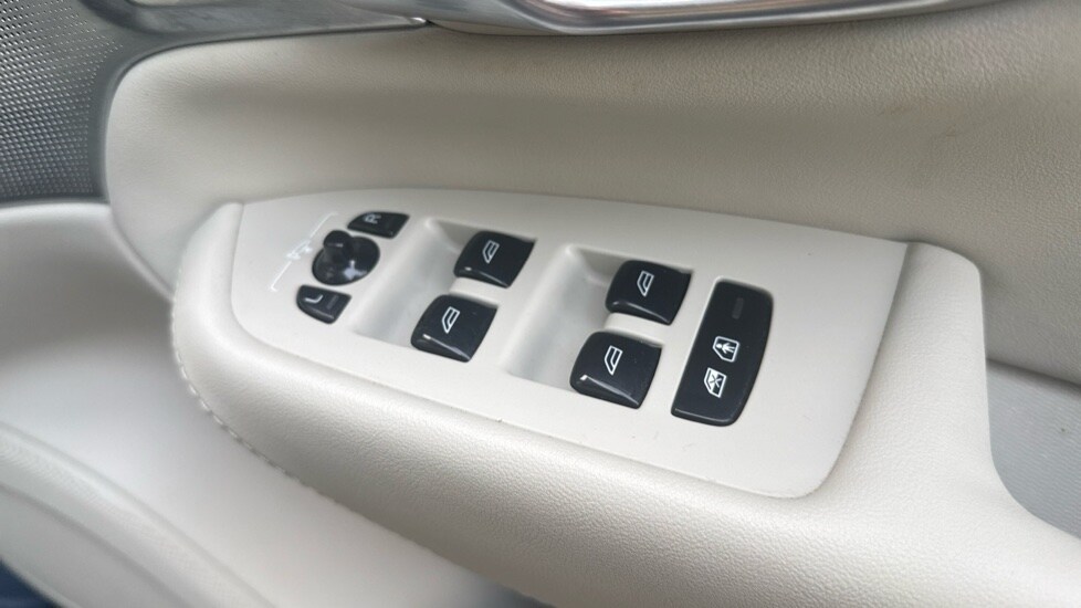 Used Volvo XC90 2022 for sale - 77810140: Photo 40