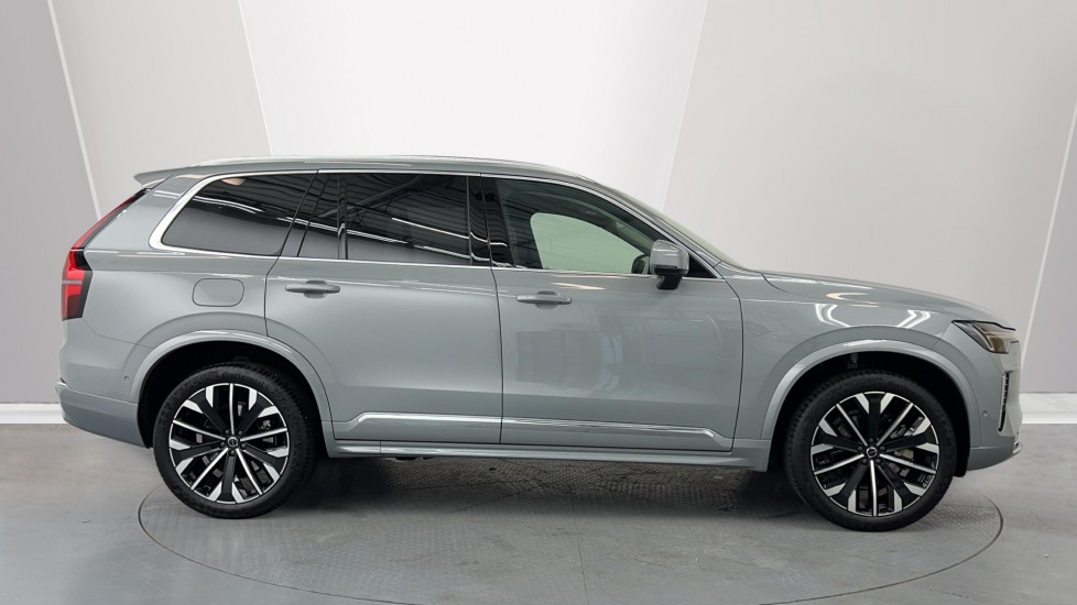 Used Volvo XC90 2025 for sale - 76130721: Photo 3