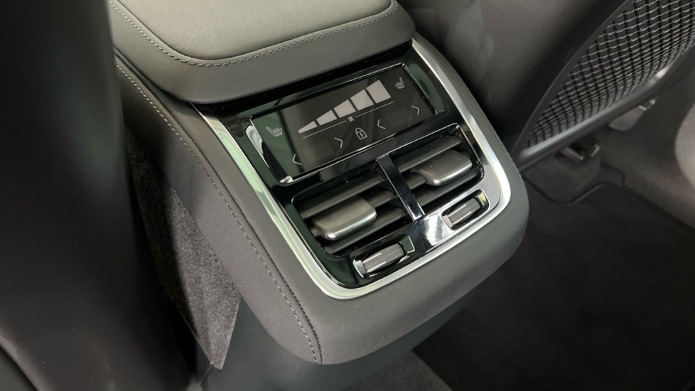 Used Volvo XC90 2025 for sale - 76130721: Photo 40