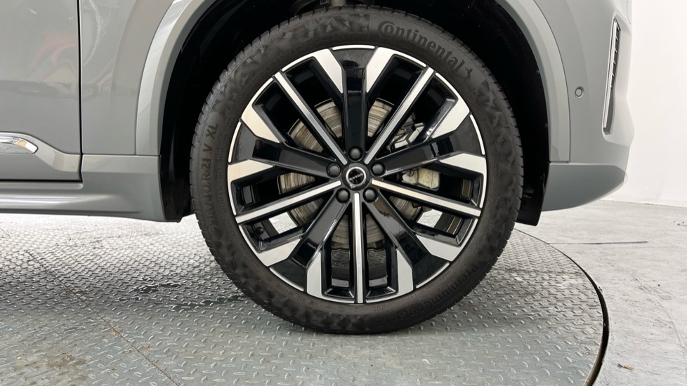 Used Volvo XC90 2025 for sale - 76130721: Photo 9