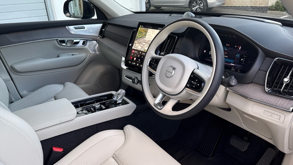 Used Volvo XC90 2025 for sale - 76826660: Photo 4