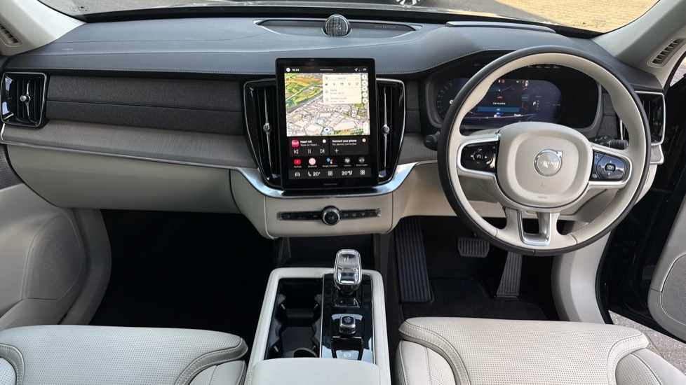 Used Volvo XC90 2025 for sale - 76826660: Photo 5