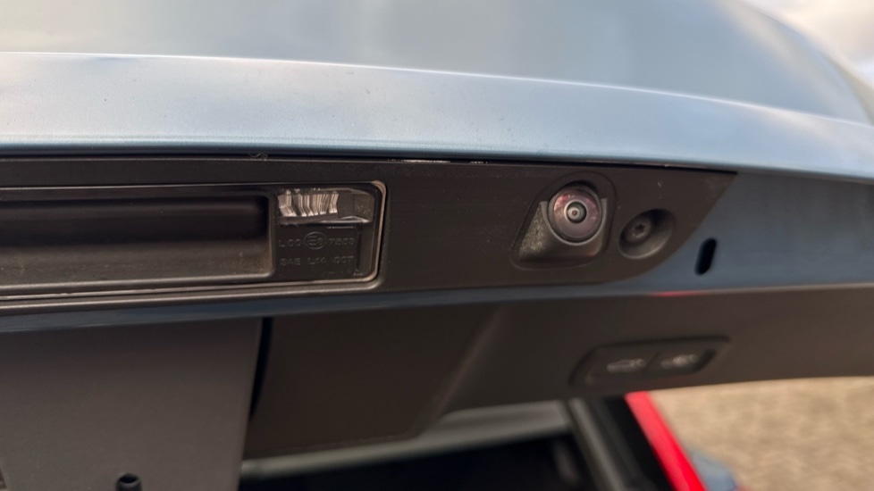 Used Volvo XC40 2023 for sale - 77293353: Photo 17