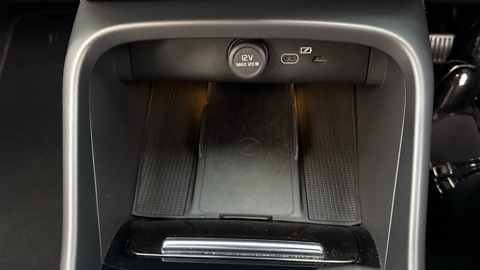 Used Volvo XC40 2023 for sale - 77293353: Photo 45