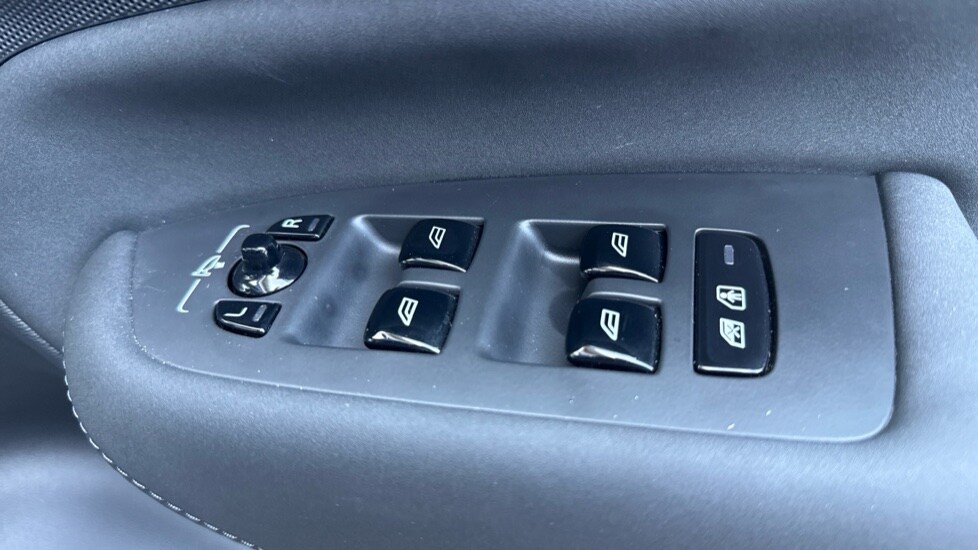 Used Volvo XC90 2025 for sale - 78158626: Photo 37