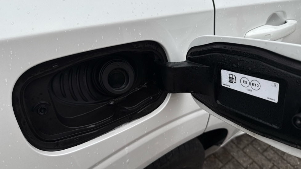 Used Volvo XC60 2023 for sale - 76540006: Photo 24