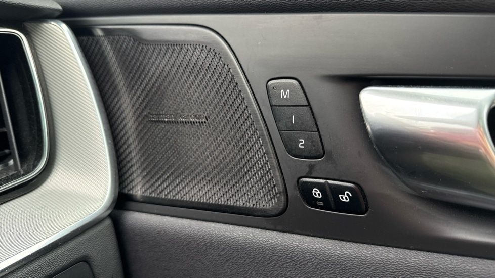 Used Volvo XC60 2023 for sale - 76540006: Photo 32