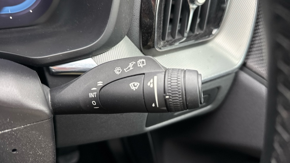 Used Volvo XC60 2023 for sale - 76540006: Photo 36