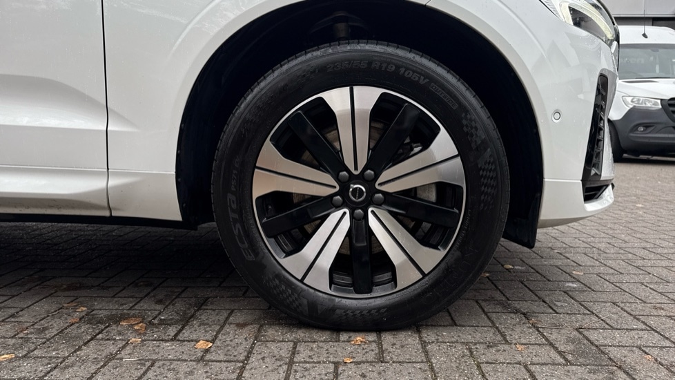 Used Volvo XC60 2023 for sale - 76540006: Photo 9