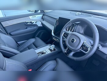 Used Volvo XC90 2025 for sale - 77157915: Photo
