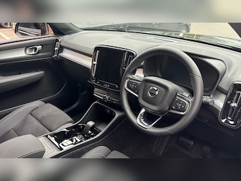 Used Volvo XC40 2026 for sale - 79413439: Photo