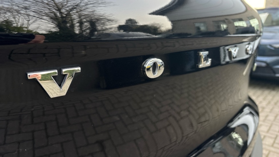 Used Volvo XC40 2023 for sale - 77653117: Photo 30