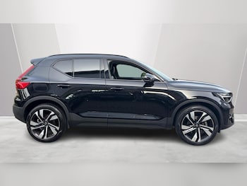 Used Volvo XC40 2023 for sale - 77653117: Photo