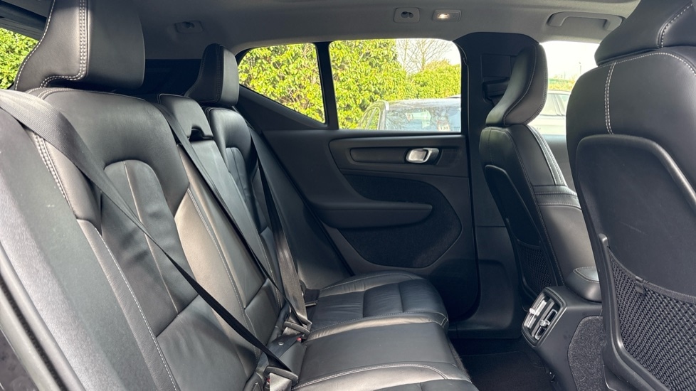 Used Volvo XC40 2023 for sale - 77653117: Photo 6