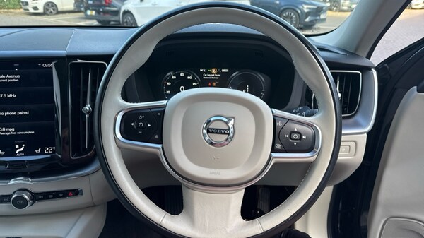 Used Volvo XC60 2021 for sale - 76168734: Photo 10