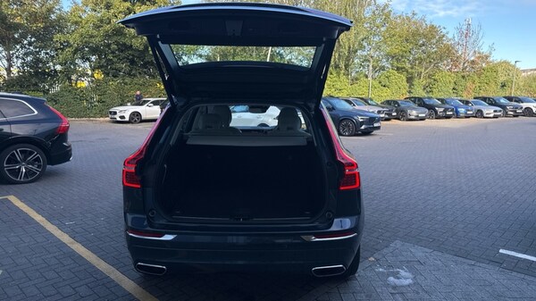 Used Volvo XC60 2021 for sale - 76168734: Photo 13