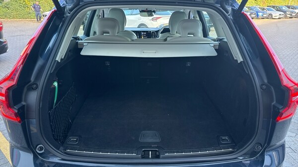 Used Volvo XC60 2021 for sale - 76168734: Photo 19