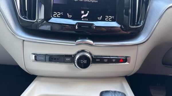 Used Volvo XC60 2021 for sale - 76168734: Photo 27