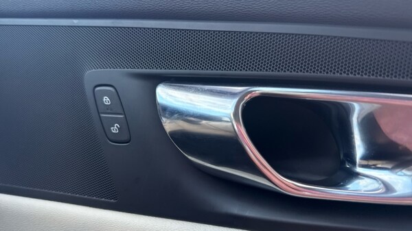 Used Volvo XC60 2021 for sale - 76168734: Photo 30